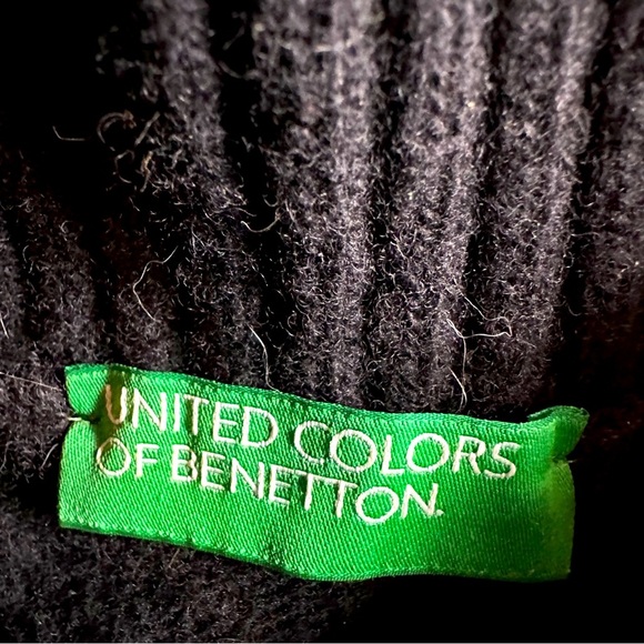 United Colors of Benetton Sweater - Picture 4 of 4